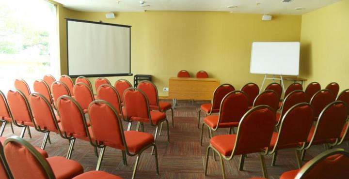 Keys Select By Lemon Tree Hotels, Kochi Exterior photo