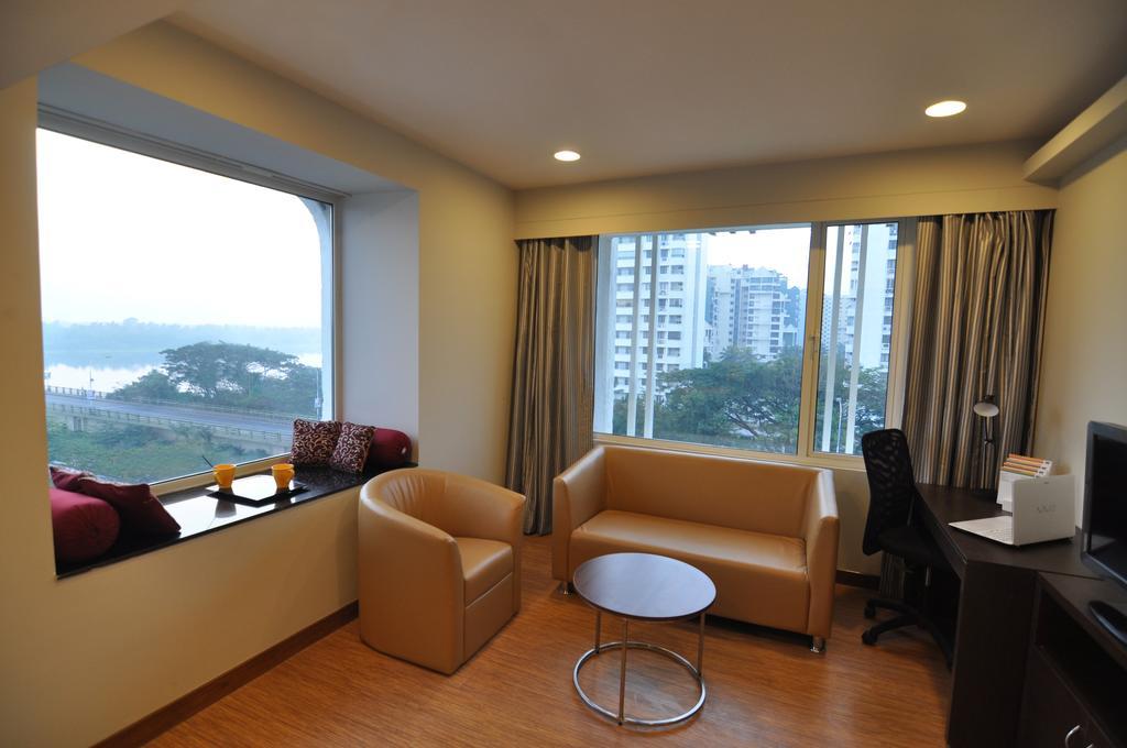Keys Select By Lemon Tree Hotels, Kochi Exterior photo