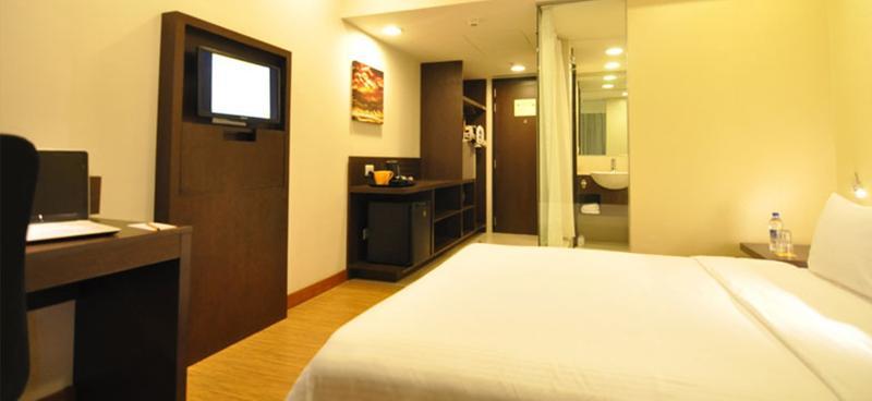 Keys Select By Lemon Tree Hotels, Kochi Exterior photo